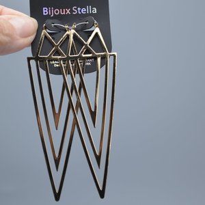 NWT Pierced Earrings - Designer Bijoux Stella Gold